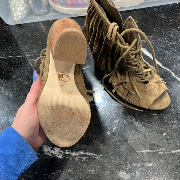 Shoes - Picture 2 of 2